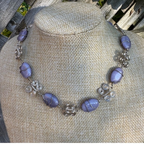 Jewelry - Elegant Purple and Silver Necklace